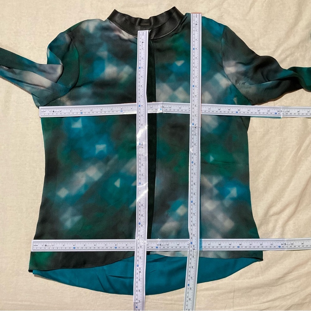 Ellie Tahari Silk + Elastane Blouse in Teal Blue+Forest Green - Some Flaws - Picture 2 of 16